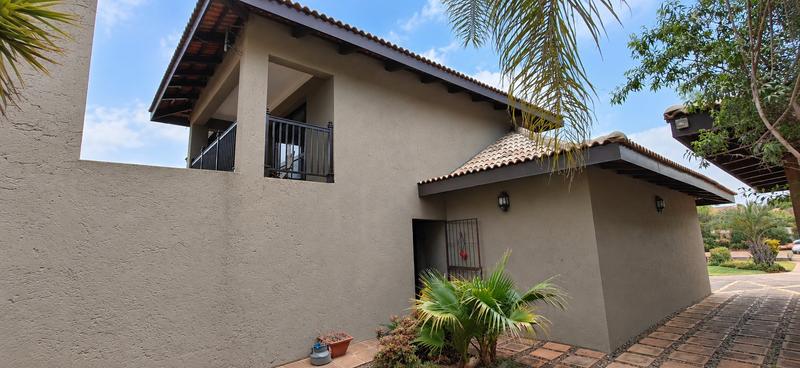 4 Bedroom Property for Sale in Pentagon Park Free State
